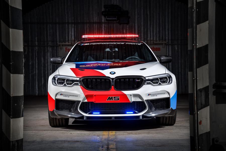  BMW M5 MotoGP Safety Car (F90) 2018 года  (фото 2 из 56)